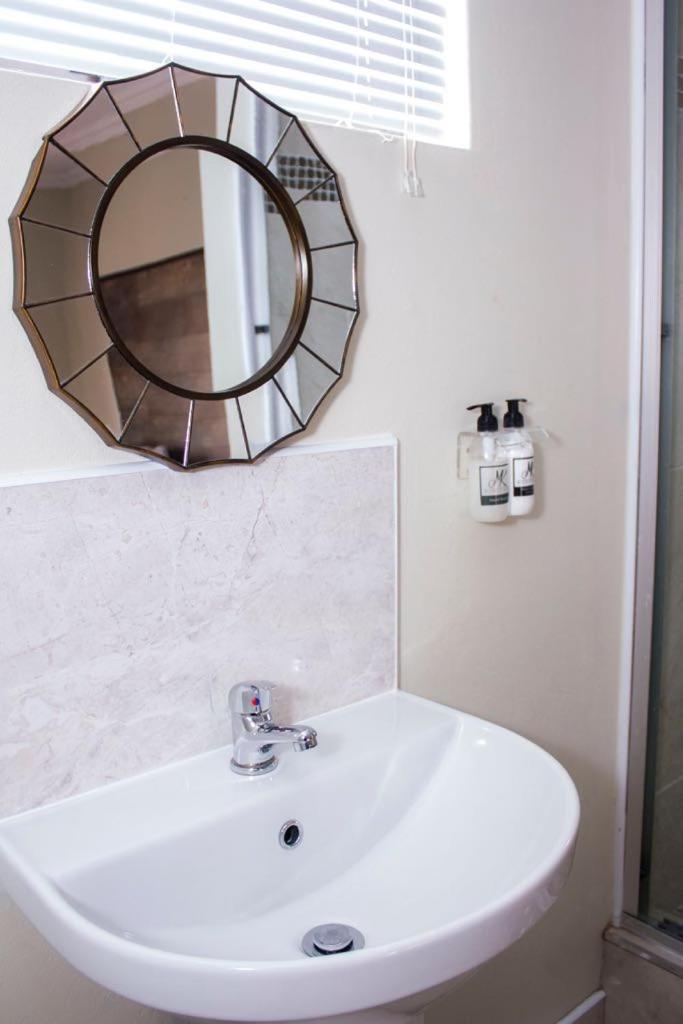 Horizon View Guest House Μαζέρου Εξωτερικό φωτογραφία